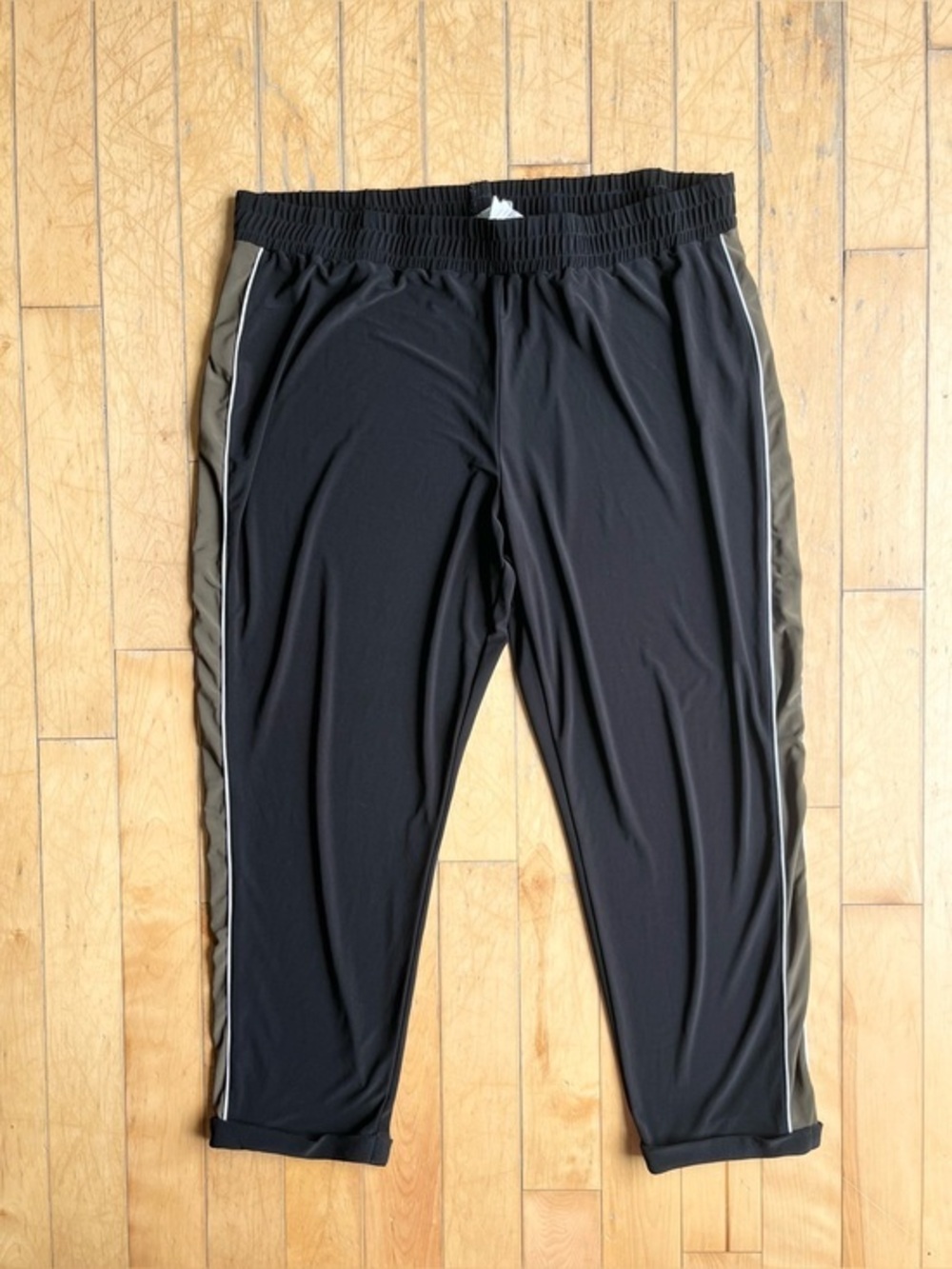 Joseph Ribkoff Pull-On Black Sporty Roll Hems Pants Size 20